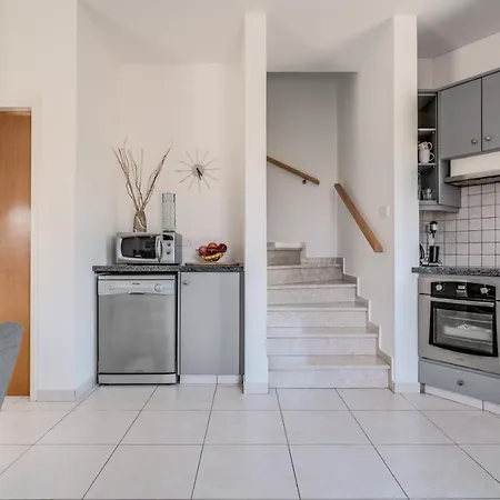 Jenny * Paralimni